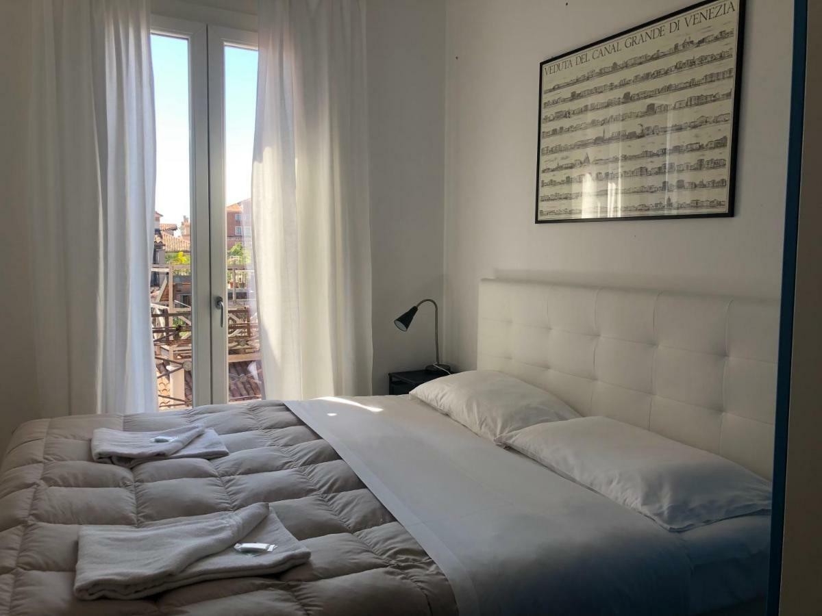 Al Cinema Italia Hotel Венеция Екстериор снимка